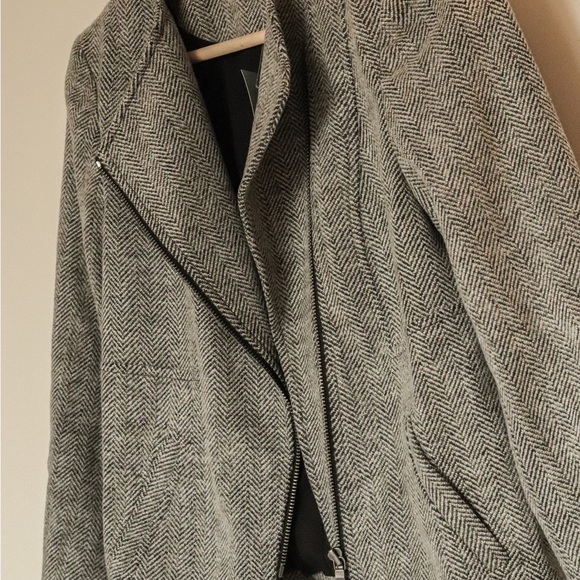LOFT Blazer - Picture 6 of 6